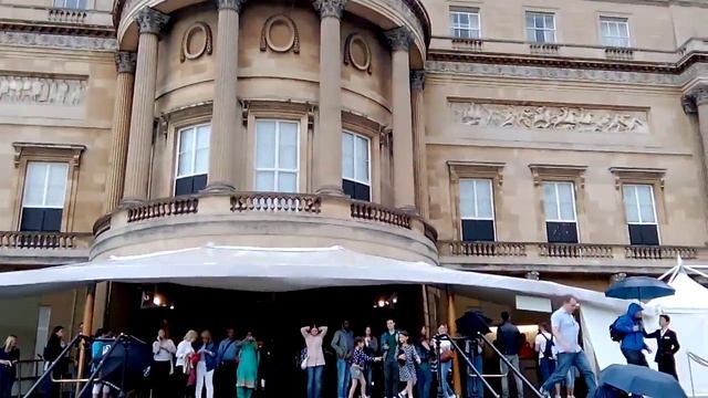 London Buckingham Palace States Room (& Royal Mews) Visit