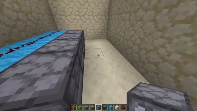 Minecraft Redstone Tutorial | Easy 4x4 Piston Door [Honey Blocks!] смотреть онлайн