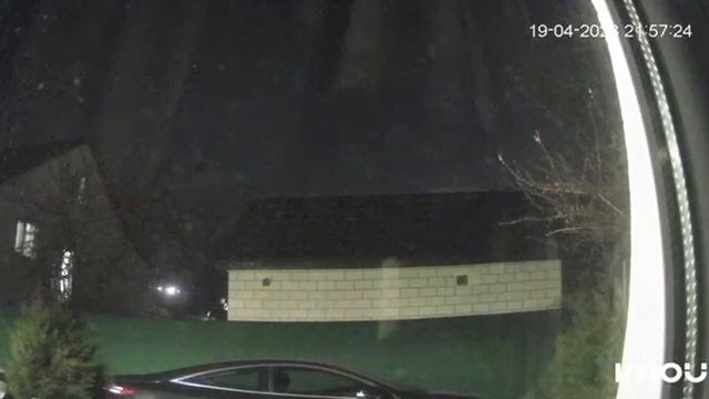 ?⚡В Киеве произошла сильная вспышка. Ранее сообщали, что сегодня ночью на Землю упадет спутник⚡