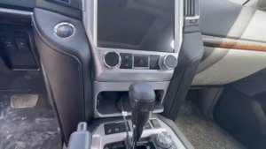 Рестайлинг салона Toyota Land Cruiser 200, спустя 1 год эксплуатации!