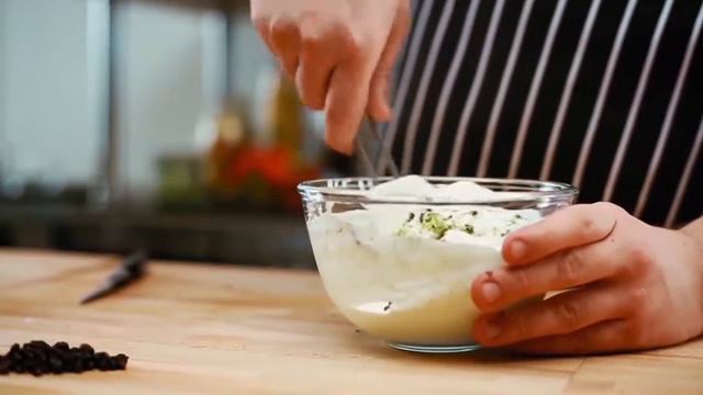 Мусс из молодого сыра с овощами