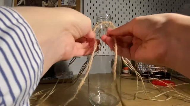 Декорирование бутылки джутовой верёвкой! смотреть онлайн