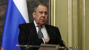 Четко и без лишних эмоций: Лавров поставил Макрона на место