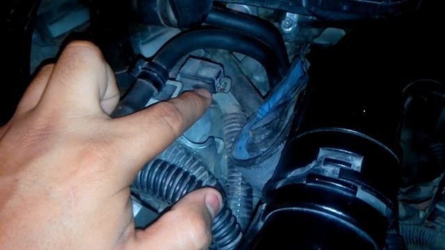 Donde se encuentra el sensor del arbol de levas del tiida,¿Cual es su función? y sintomas de fallas смотреть онлайн