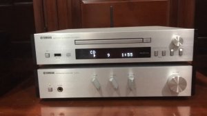 YAMAHA MCR-N670 HI-RES MINI SYSTEM