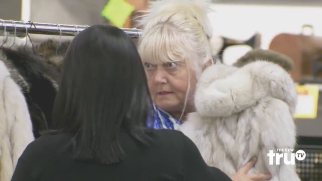 Hardcore Pawn - The Royal Treatment смотреть онлайн