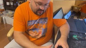 УФ камера до полимеризации для фотополимера -3D принтера . (UV BOX) Дешево , своими руками