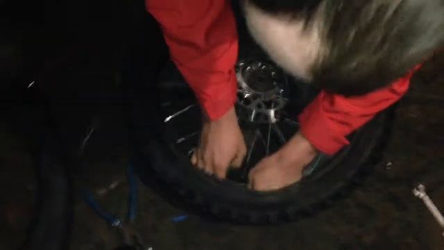 ПитБайк ремонт колеса или замена камеры