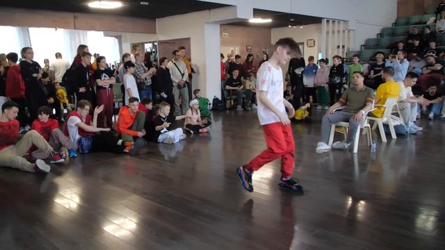 отбор до 13 bboy Iceman vs bgirl Frosty - "ALL OPTION" break dance battle смотреть онлайн
