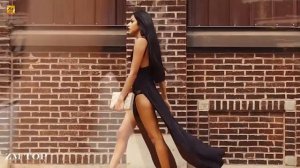 MIRAC SARI & Kaan Avşar - LOVED