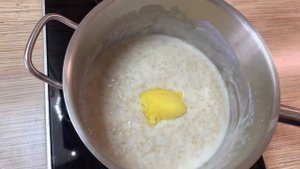 Овсяная каша на молоке!