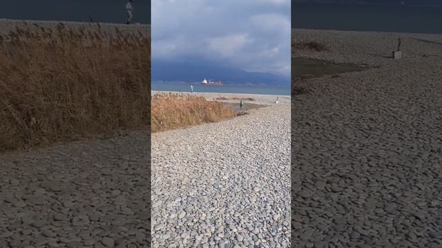 Пляж Алексино — лучший в Новороссийске. Осень, октябрь 2021. смотреть онлайн