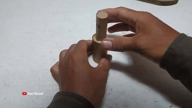 How to make a microscope from cardboard