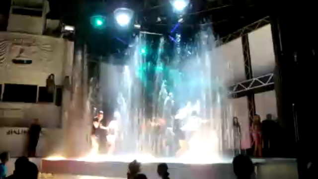 Диско в фонтане смотреть онлайн