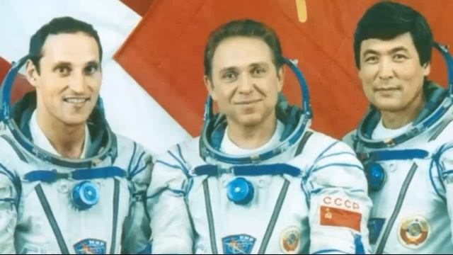 КТО ПО НАЦИОНАЛЬНОСТИ ДЖАНИБЕКОВ / ОТ НАС ЭТО СКРЫВАЛИ! смотреть онлайн