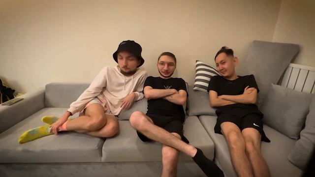 Fire Beavers Отвечают на Главные Вопросы смотреть онлайн