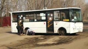 Автобус провалился под землю в Хабаровске, 30.04.2019 (0+)