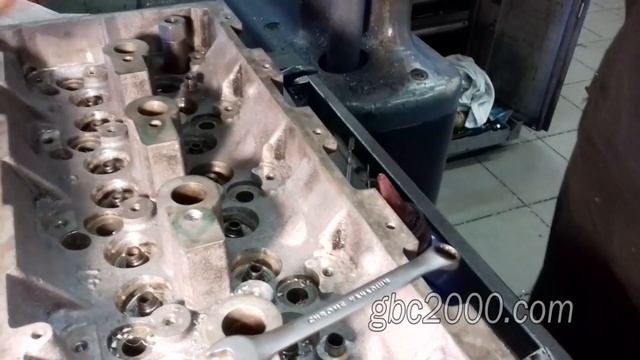 Как правильно угробить новую ГБЦ Mercedes Benz Мерседес заплатив при этом немалые деньги жесть смотреть онлайн