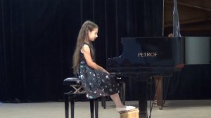 Агаева Татьяна  "Воробей",  "Дождик", И. Беркович Этюд Соль мажор, Н. Френзель Этюд До мажор