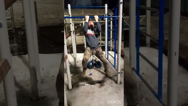 Тяни к небу , отожми от земли !!! ???Наша силовая вечерне уличная тренировка !!! ???
