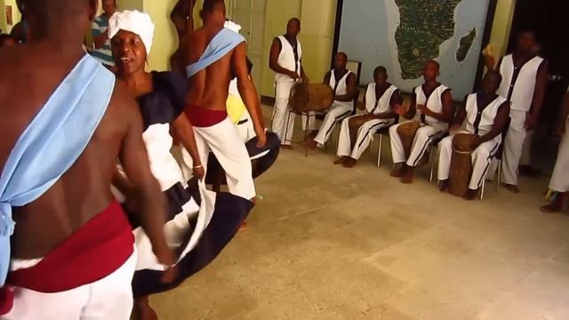 Afro-Cuban KINFUITI drum Ta Makuende Yaya, Palo Kongo friction drum смотреть онлайн