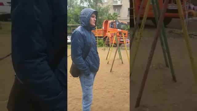 У жителей Ленинского района отбирают детскую площадку смотреть онлайн