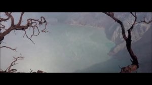 Вулкан начал извергать синюю лаву. Два новых извержения вулканов. Вулкан Иджен в Индонезии
