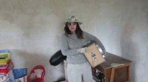 Бомж Людка Прибаутка ограбила чужой дом! Я потерял сознаие