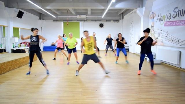 Clean Bandit and Mabel - Tick Tock - ZUMBA / DANCE смотреть онлайн