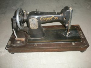 Швейная машинка csepel 30.mp4