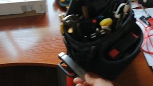 молоток Wiha, пополнение инструмента для электрика