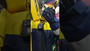контроль оплаты проезда, контролеры в автобусе СПб, Санкт-Петербург, 31.10.2023, ушли после беседы