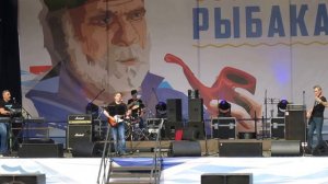 Группа "Колотый лед" песня "Я поднимаю руки"