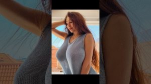 Louisa khovanski model ukraina big size idaman banyak pria ( bio louisa khovanski )
