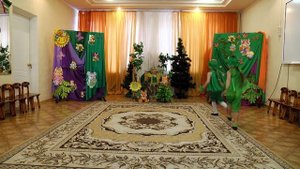 Театральная постановка "Стрекоза и муравей"