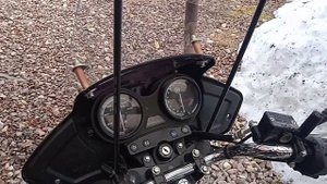 ВЕТРОВОЕ СТЕКЛО НА МОТОЦИКЛ  YAMAHA YBR 125 своими руками