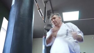 Удары ближнего боя Шито цуки и Маваши цуки в киокусинкай каратэ (Киокушин Профи)