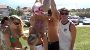 Пей, пей! И не падай!