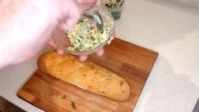 Хрустящий чесночный хлеб, как в шашлычной