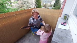 Наш день 411 Стелим плитку. Приходил электрик. Первый день в детском саду