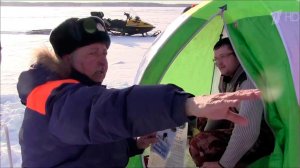 В регионах России проходит операция "Безопасный лед" - сотрудники МЧС проверяют места зимней рыбалки