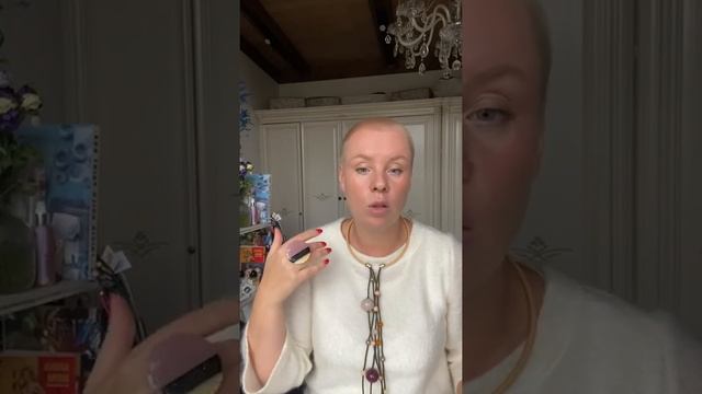 Цветотипы внешности и контрастность: какие аксессуары выбрать. Часть 1