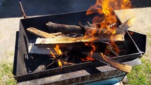Вкусная семга запеченная в фольге на углях