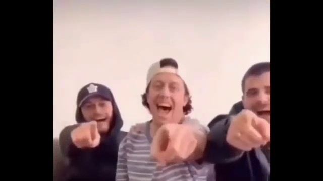 Чел...