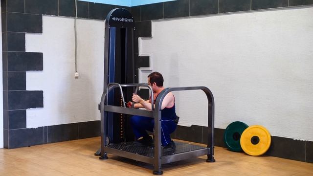 ТРЕНАЖЕР ДЛЯ ПРИСЕДАНИЙ С ПОЯСОМ «КОЛОДЕЦ» грузоблочный смотреть онлайн