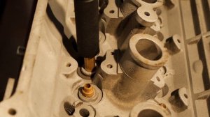 Замена направляющих втулок клапанов ГБЦ. Технология самоцентрирования. Пресс ПГ-4М.