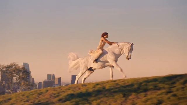 Lancome L'Intense Eau de Parfum смотреть онлайн