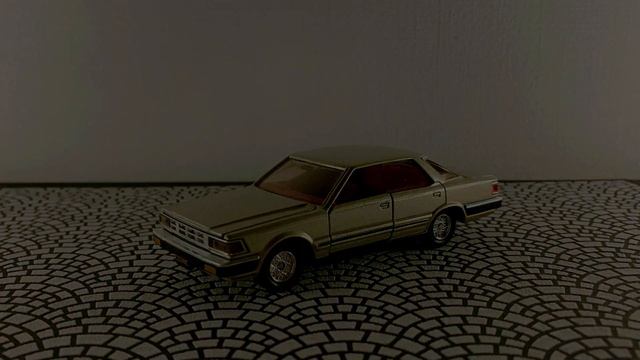 NISSAN Cedric 4 door hardtop 【Diecast Model 1/43】 tomica DANDY смотреть онлайн