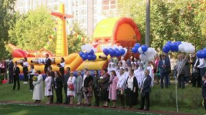 Новый учебный год наступил более чем для 15 миллионов школьников по всей России