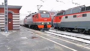 Отправление скоростного поезда со станции Курск